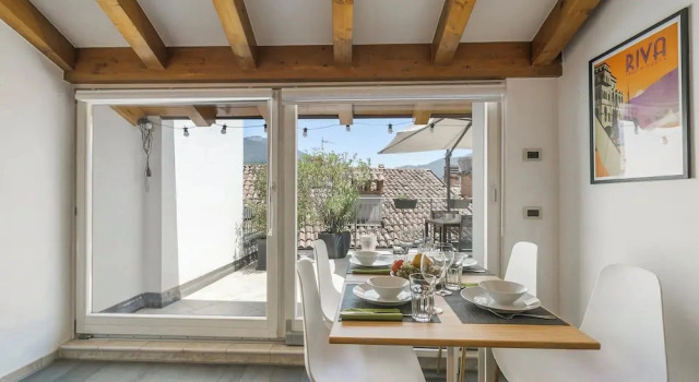 Семейные апартаменты Riva's Rooftop Retreat