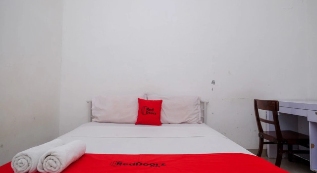 Номер Standard OYO 3512 Golden White House