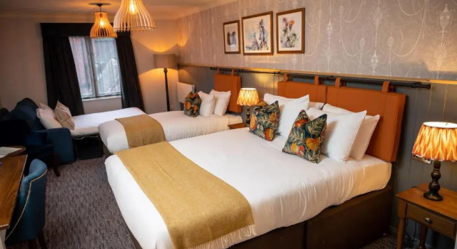 Семейный номер Standard Ely Hotel by Chef & Brewer Collection