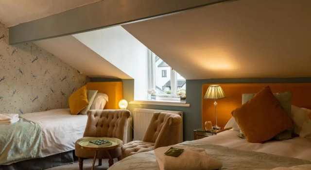 Трёхместный номер Deluxe Holly Lodge Guest House with FREE off site health club