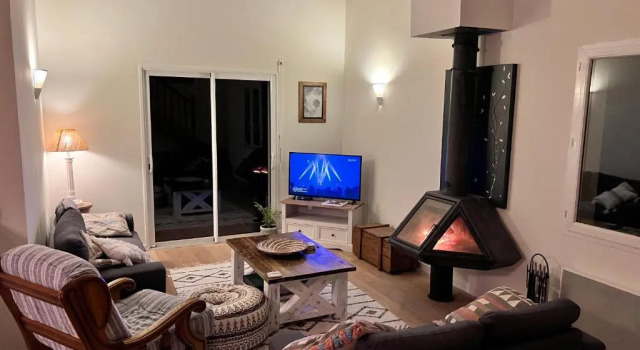 Charming villa, tranquillity by the forest, Забронировать Отель Отели Côte landaise с бассейном, Бассейн