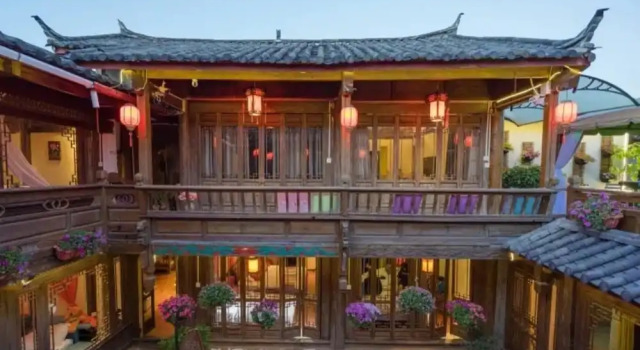 Flowers without Boundary Inn
