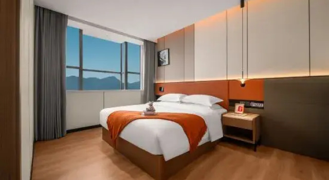 Люкс Executive Wanqiao International Hotel