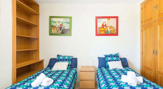 Huelin Apartment Beach, Забронировать Апартаменты/квартира Отели Малаги с парковкой, рядом с Автобусный вокзал Malaga, Парковка