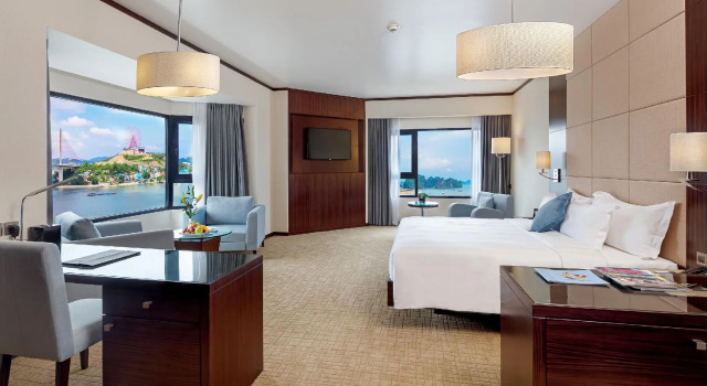 Двухместный полулюкс Wyndham Legend Halong