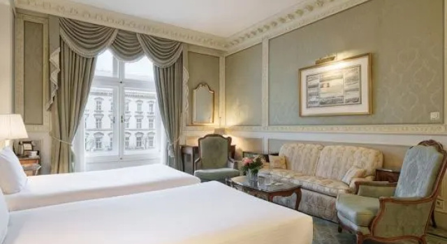 Двухместный номер Superior Ring Boulevard View Eurostars Grand Hotel Wien