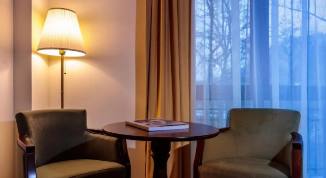 Полулюкс Deluxe Grand Hotel Sofianu & SPA