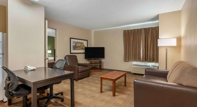 Двухместный люкс c 1 комнатой MainStay Suites Indianapolis Northwest - College Park