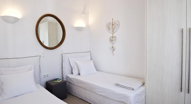Eolia Senior Villa - 4 Bedroom 170m2 Private Pool