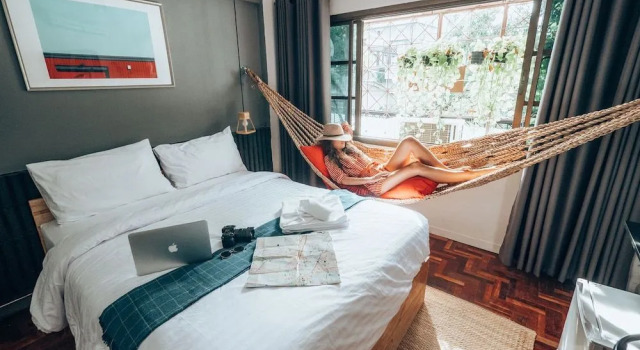 Haus Sathorn 11 Bed & Breakfast
