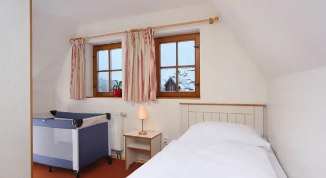 Comfortable Villa in Vrchlabí Near Ski Area, Забронировать Вилла Коттеджи Врхлаби, Коттедж