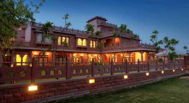 Treehouse Raj Bagh A Boutique Heritage Hotel, Rezervovat Boutique Hotel Hotely v Rajasthan s parkováním, Parkování