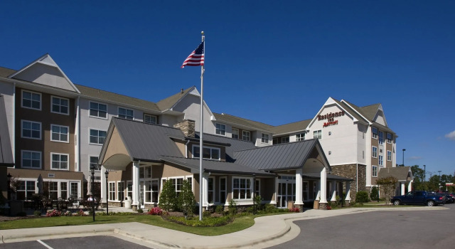 Residence Inn by Marriott Fayetteville Cross Creek, Забронировать Отель Фаеттевилле Северная Каролина, рядом с Торговый центр Cross Creek