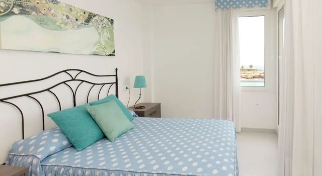 Well Kept Apartment with Sea Views & 2 Swimming Pools near Vinaròs, Забронировать Апартаменты/квартира Винарос Azahar Coast, рядом с Пляж Кала-дель-Пинар