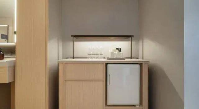 Люкс JI Hotel Sanya Center
