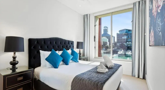 Апартаменты Gorgeous 2BR in Wynyard Quarter by Zodiak Stays