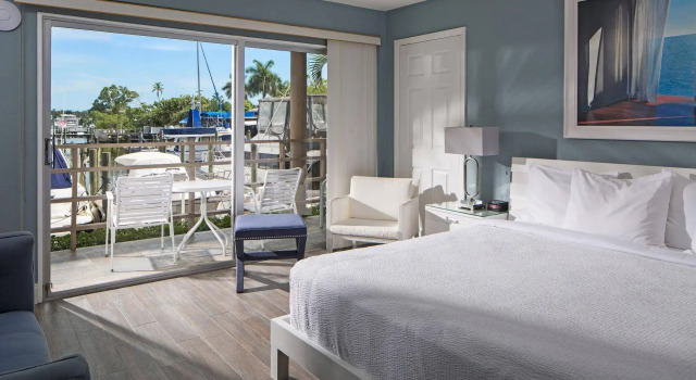Cove Inn on Naples Bay, Забронировать Отель Нейплс Southwest Florida