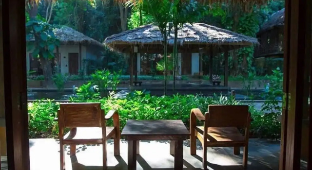 Бунгало Superior с балконом Mooban Talay Resort
