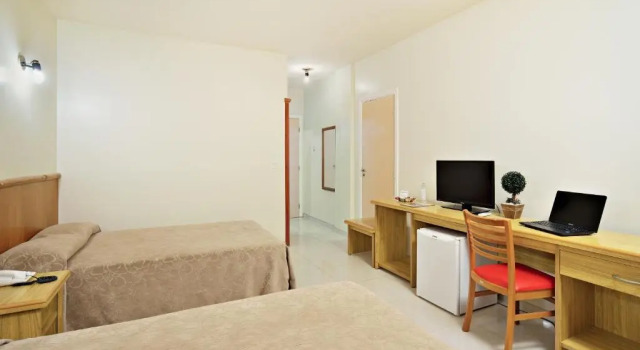 Двухместный номер Standard Hotel Dan Inn Araraquara by Nacional Inn