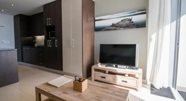 Camps Bay One Bedroom Apartment - The Crystal, Забронировать Апартаменты/квартира Отели Cape Peninsula с бассейном, Бассейн