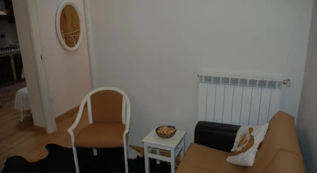 ANTEROS, Boek Mini-hotel Prato Toscane