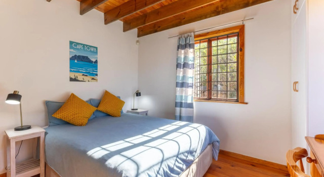 Lark House, Peaceful Mountain Home with Views over False Bay, Забронировать Отель Кейптаун Cape Peninsula
