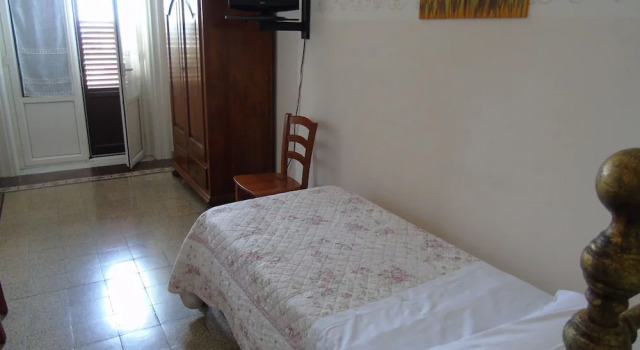Двухместный номер Standard с балконом Albergo Cavour