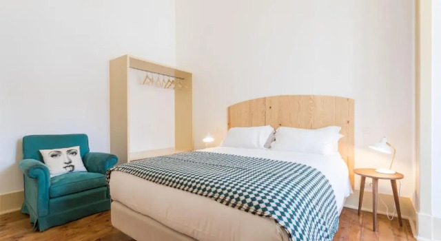Príncipe Real Guest House, Забронировать Гостевой дом Отели в центре Санту-Антониу, в центре, Парковка