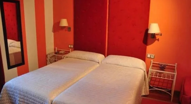Posada Casa César, Varaa Hotelli Barcena de Cicero 