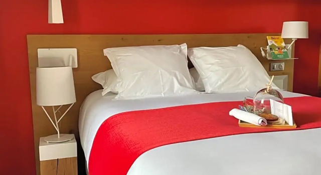 Номер Comfort Hôtel Berria par La Maison de Pierre