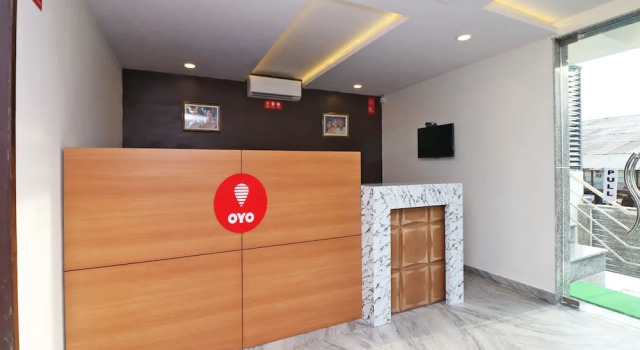 OYO 12143 Hotel SKD