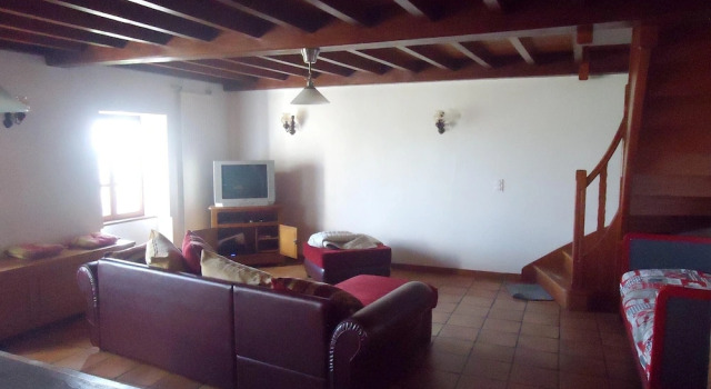 House With 4 Bedrooms in Palladuc, With Wonderful Mountain View and En, Prenota Casa vacanze Hotel a Alvernia con parcheggio, Parcheggio