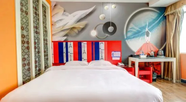 Люкс Deluxe 198 Business Hotel
