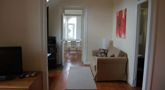 Tower House in Estoril, Забронировать Отель Отели Эшторил 3 звезды, рядом с Estoril Wellness Center, 3*