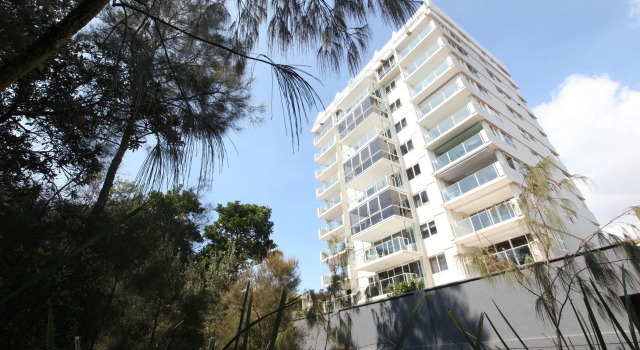84 The Spit Holiday Apartments