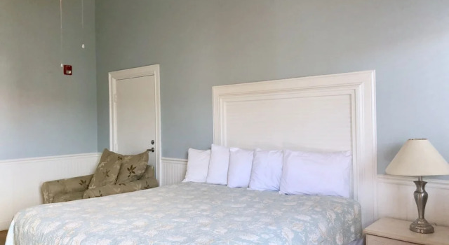 Двухместный номер Standard Sea and Breeze Hotel and Condo