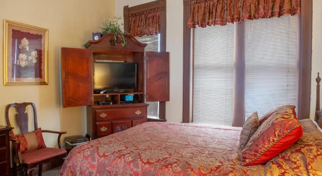 Номер Deluxe The Historic Wolf Hotel