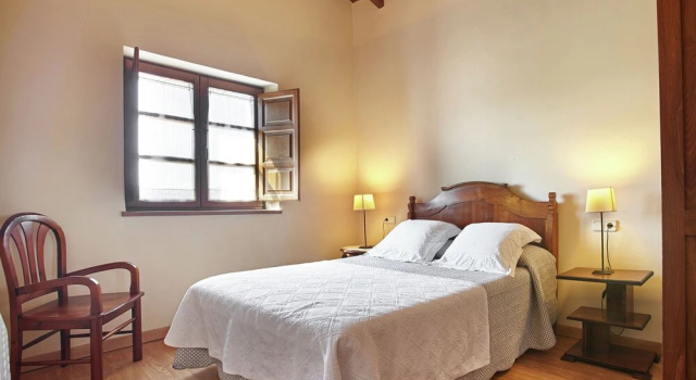 Beautiful Family House With Pool Near the Beach and the Mountains of Asturias, Buchen Sie Hotel Nava Asturien