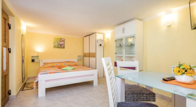 Awesome Home in Golovik With Wifi and 1 Bedrooms