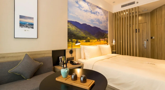 Семейный номер Standard Atour Hotel Hongyadong Riverside Chongqing