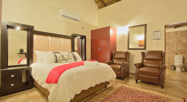 Люкс Deluxe Royal Marlothi Kruger Safari Lodge and Spa