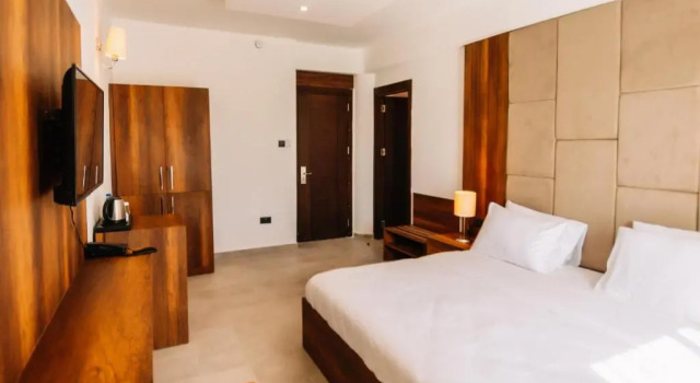 Family room Cezar's Airport Hotel