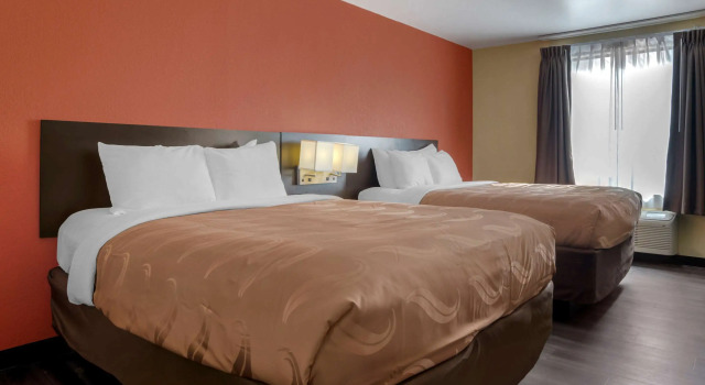 Четырёхместный номер Standard Quality Inn Phenix City Columbus