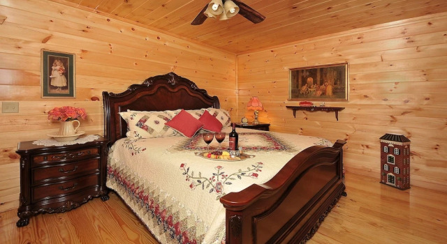 Kings Mountain Lodge - 4 Br Cabin, Забронировать Дом для отпуска Виллы Пиджен-Фордж, рядом с Навесная переправа Смоки-Маунтин, Вилла