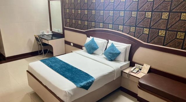 The Grand Krishna Rooms, Забронировать Отель Отели штата Карнатаки с парковкой, Парковка