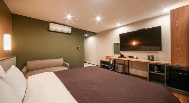 Gimhae Jangyu Hotel 101, Buchen Sie Hotel Gimhae Gyeongsangnam-do