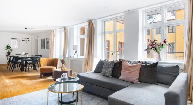 City 1- Pleasant 4-bdr Apt in Central Copenhagen, Забронировать Отель Копенгаген Остров Зеландия, рядом с Порт Копенгагена