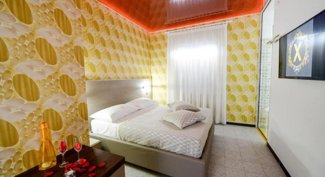 Двухместный номер Standard X Hotel
