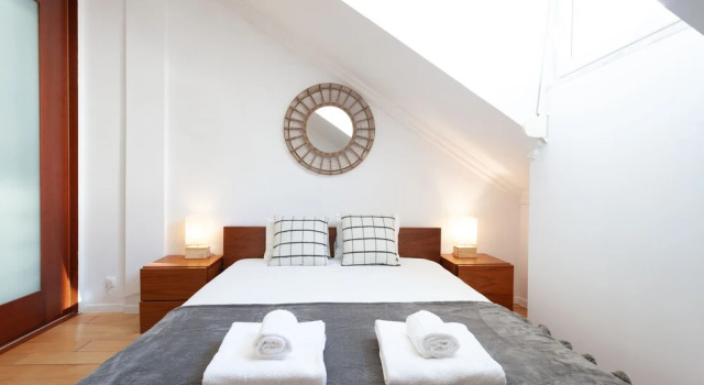Liberty Penthouse Three-Bedroom Apartment - by LU Holidays