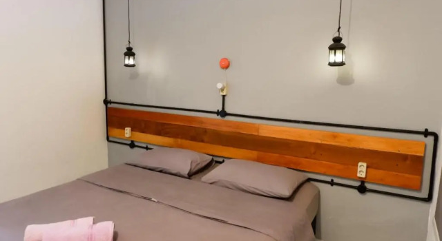 Buton Backpacker Lodge, Reservar Hotel Hotéis em Bandung com pequeno-almoço, perto de Bandung Indah Plaza, Café da manhã